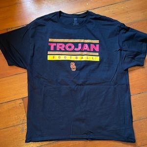 USC Trojans Football T-Shirt (Size XL)